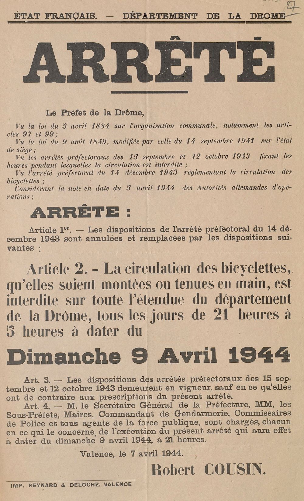 Département de la Drôme. Arrêté [interdisant la bicyclette dans la Drôme dès le 9 avril 1944]